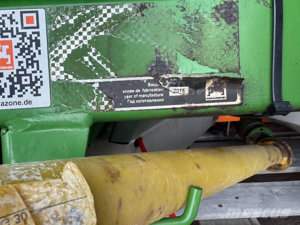 Amazone ZA-M 1501 Rozmetadlo minerálních hnojiv