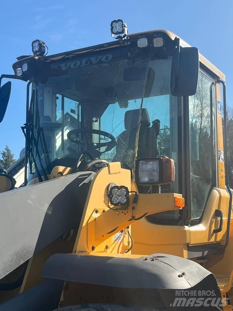 Volvo L 110 F Kolové nakladače