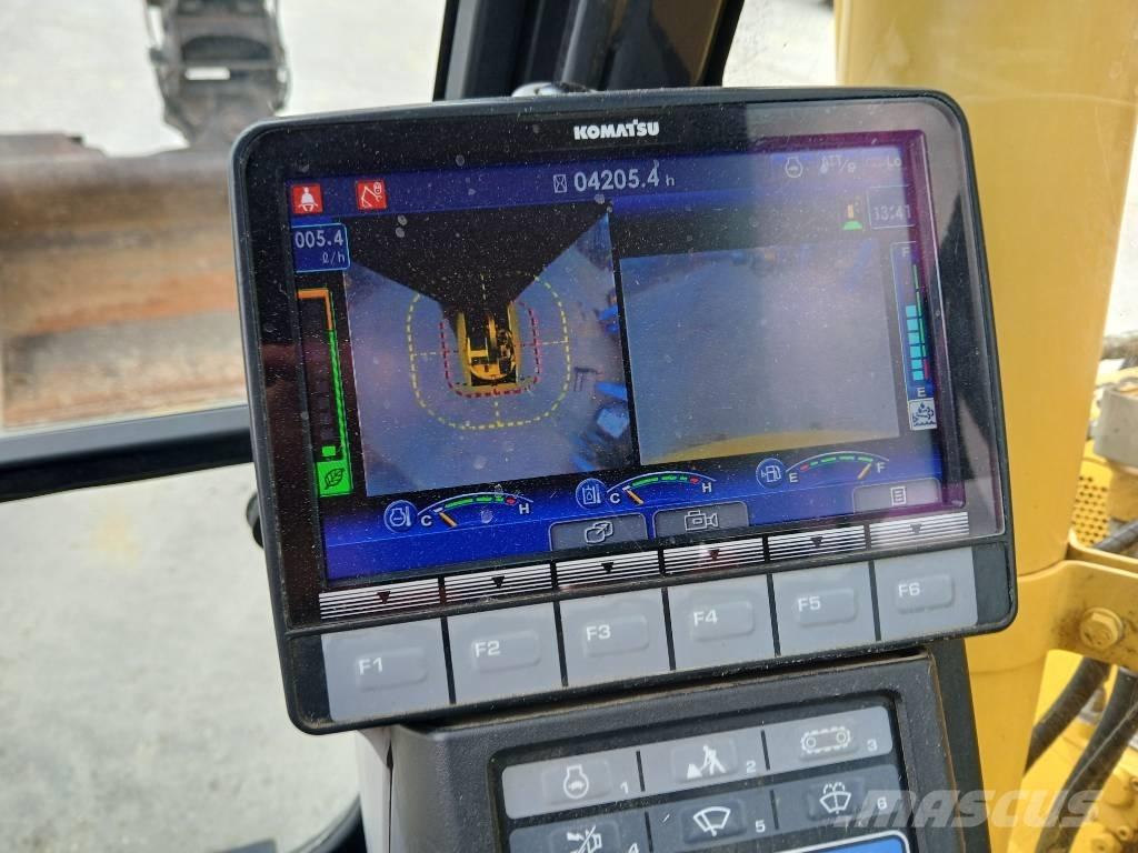 Komatsu PC 138 US-11 Pásová rýpadla