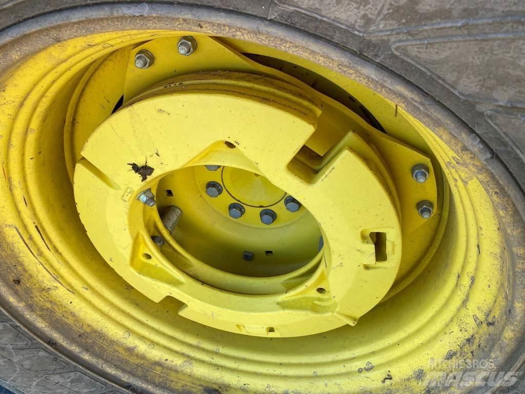John Deere 5100R Traktory
