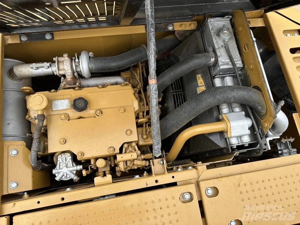 CAT 312D2GC Pásová rýpadla