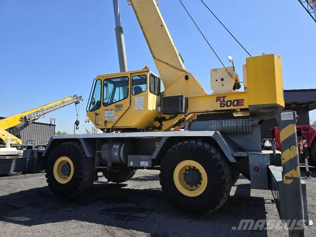 Grove RT 600 E Jeřáby pro těžký terén
