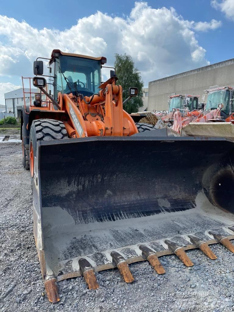 Doosan DL 420 Kolové nakladače