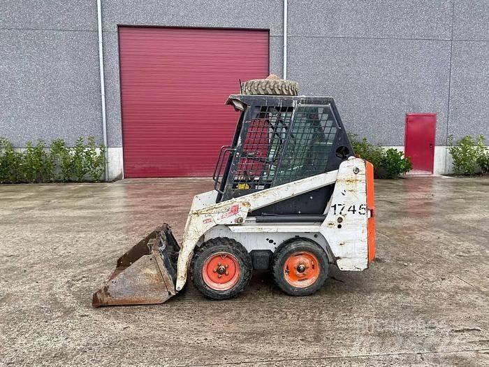Bobcat S70 Kolové nakladače