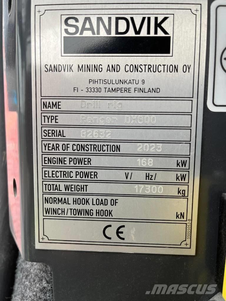 Sandvik DX800 Povrchové vrtací stroje