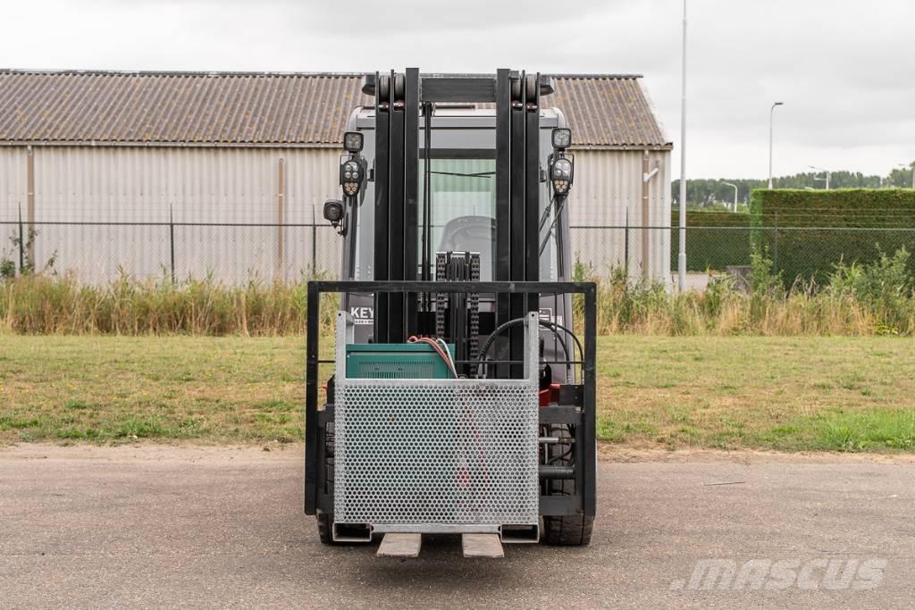 Manitou ME 450 Akumulátorové vozíky