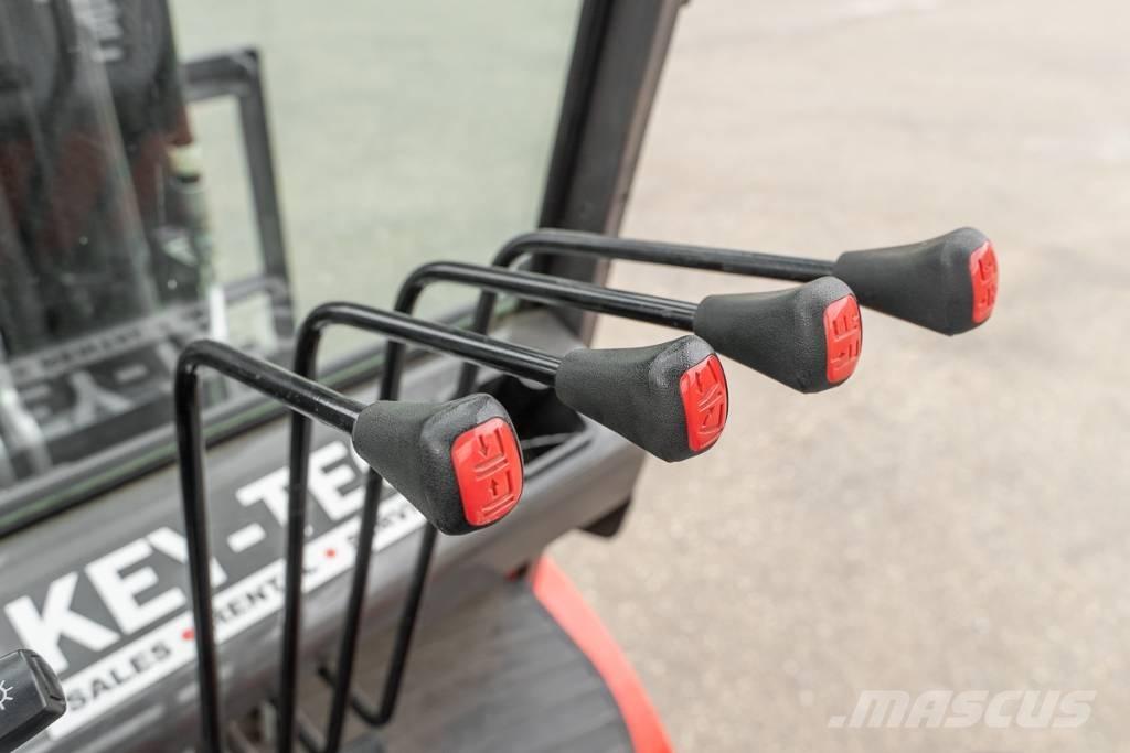 Manitou ME 450 Akumulátorové vozíky