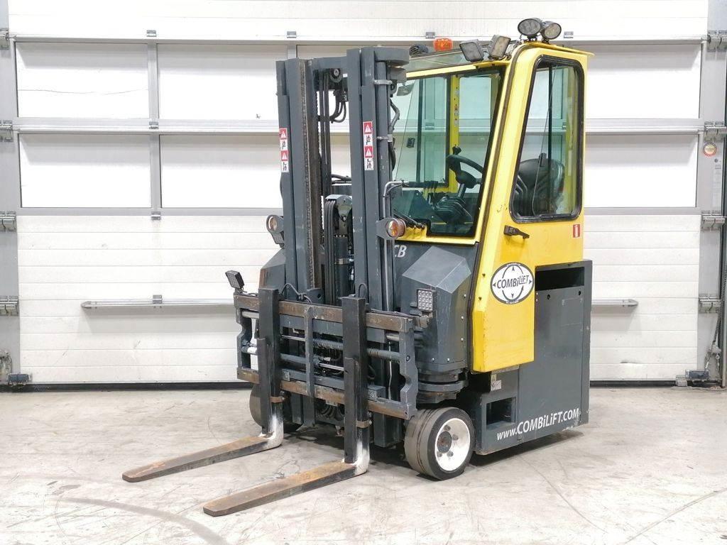 Combilift CBE2500 Vysokozdvižný vozík s bočním ložením
