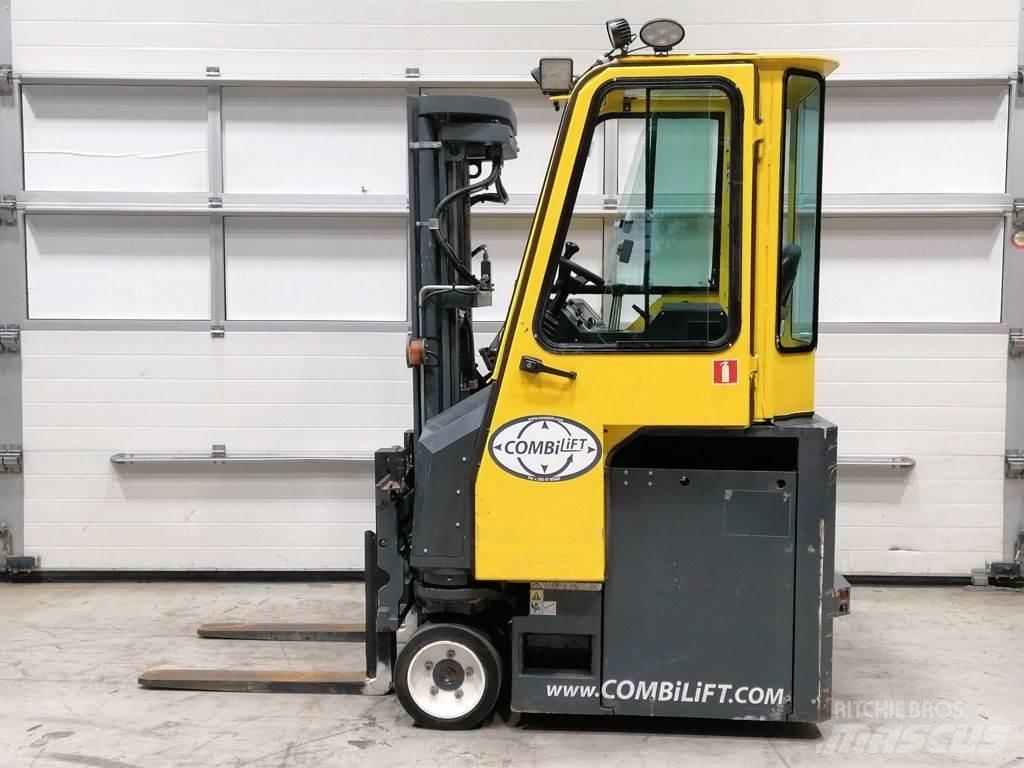 Combilift CBE2500 Vysokozdvižný vozík s bočním ložením