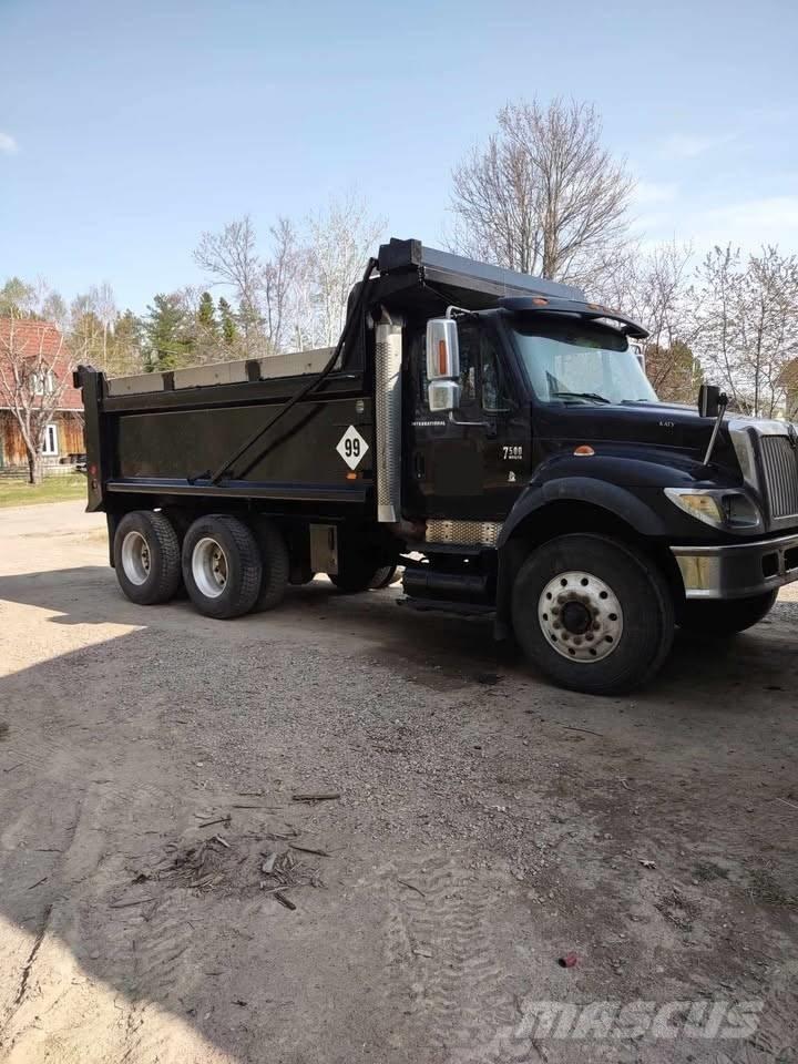 International 7500 Sklápěče