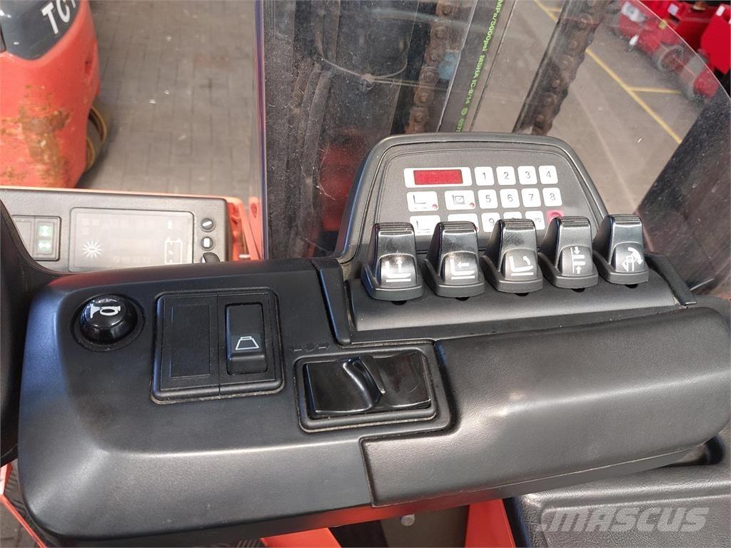 Toyota FRE270 4 cestní vysokozdvižné vozíky