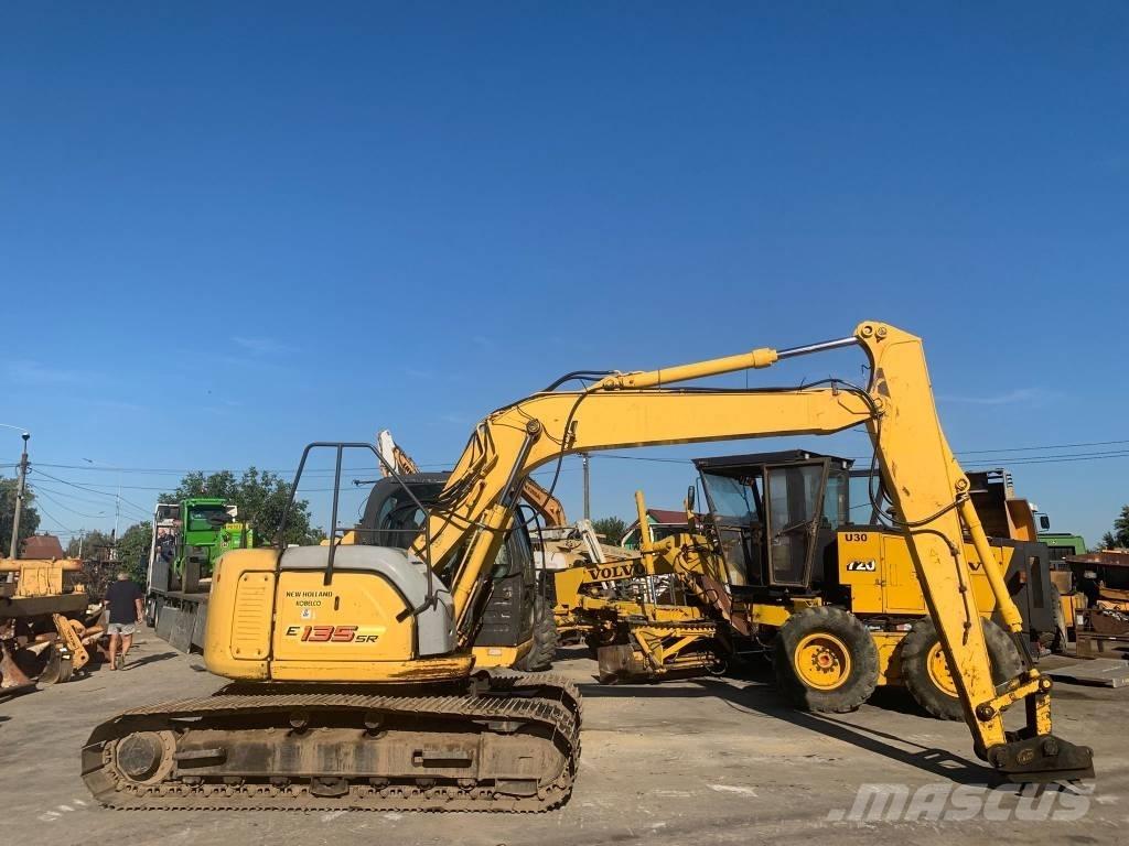 New Holland E 135 SR Pásová rýpadla