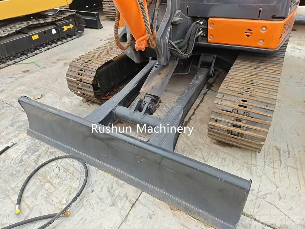 Hitachi ZX65 Pásová rýpadla