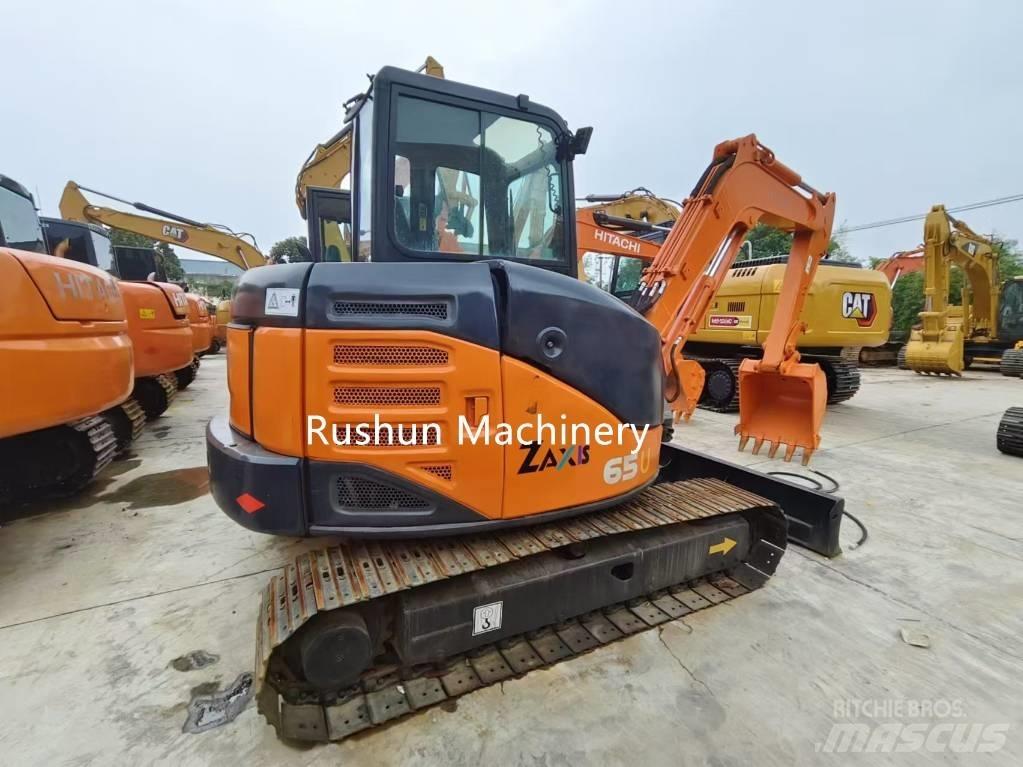 Hitachi ZX65 Pásová rýpadla