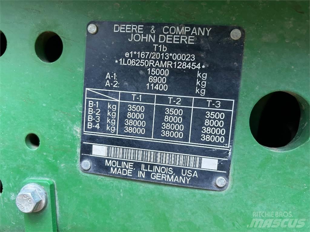 John Deere 6250R Traktory