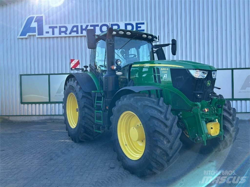John Deere 6250R Traktory