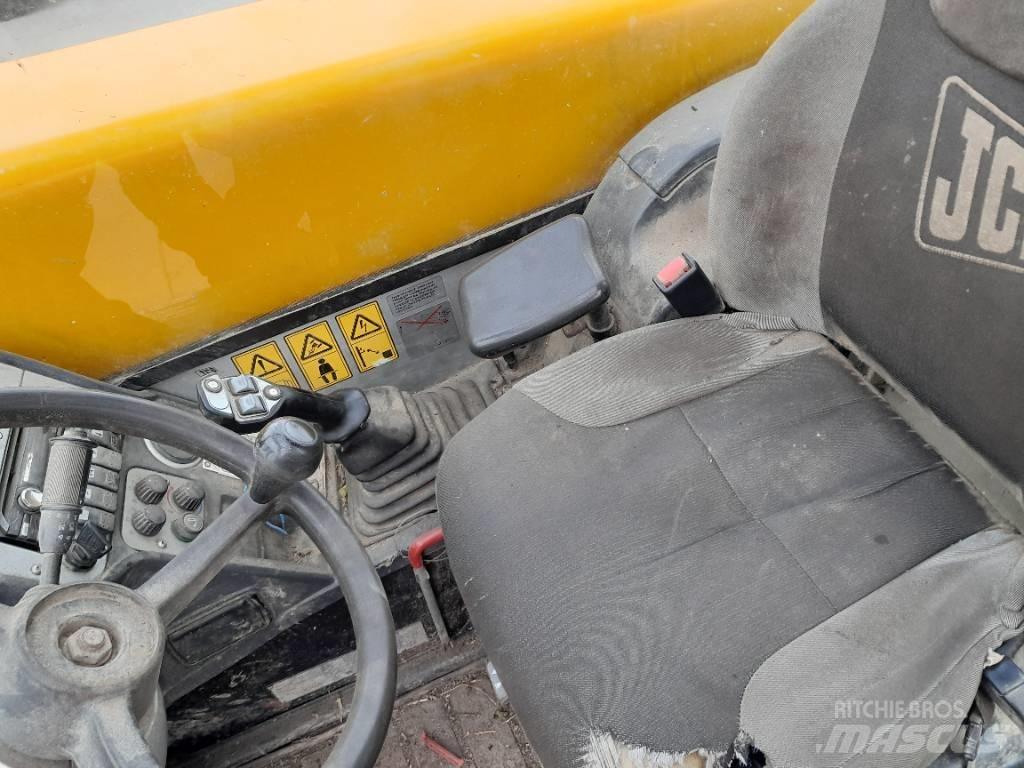 JCB 536-60 Teleskopické manipulátory