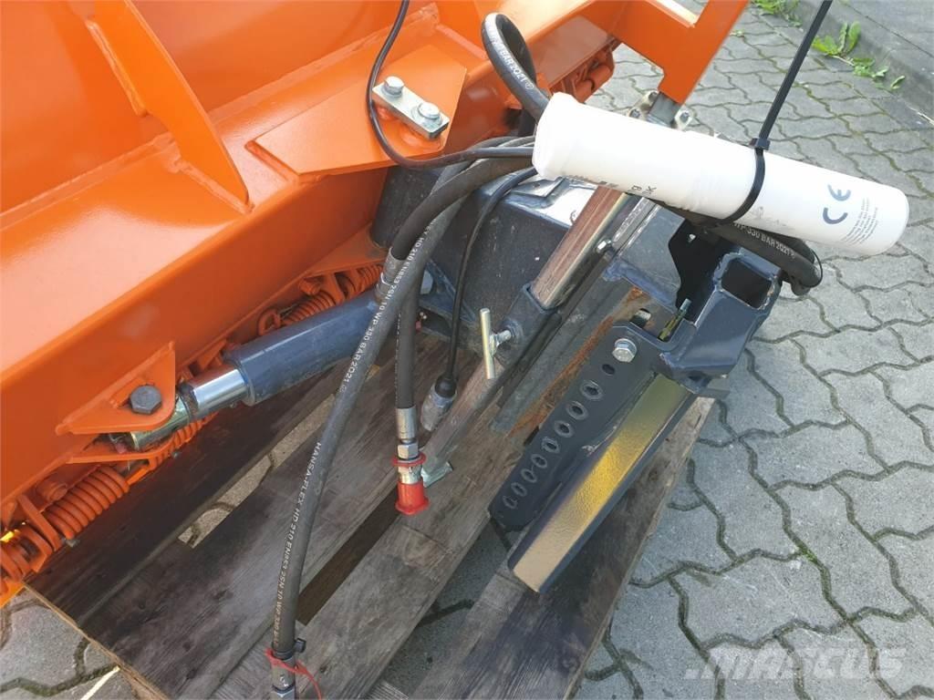 Tuchel SK Stroje na sklizeň pícnin-příslušenství