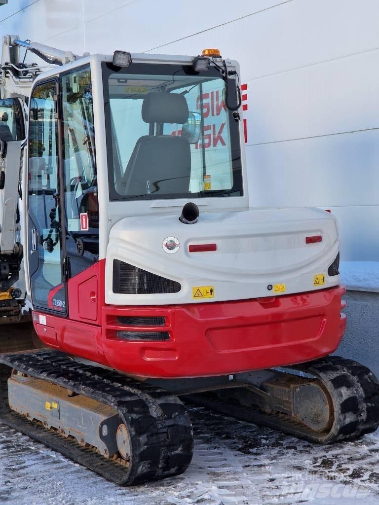 Takeuchi TB 250 Mini rýpadla < 7t