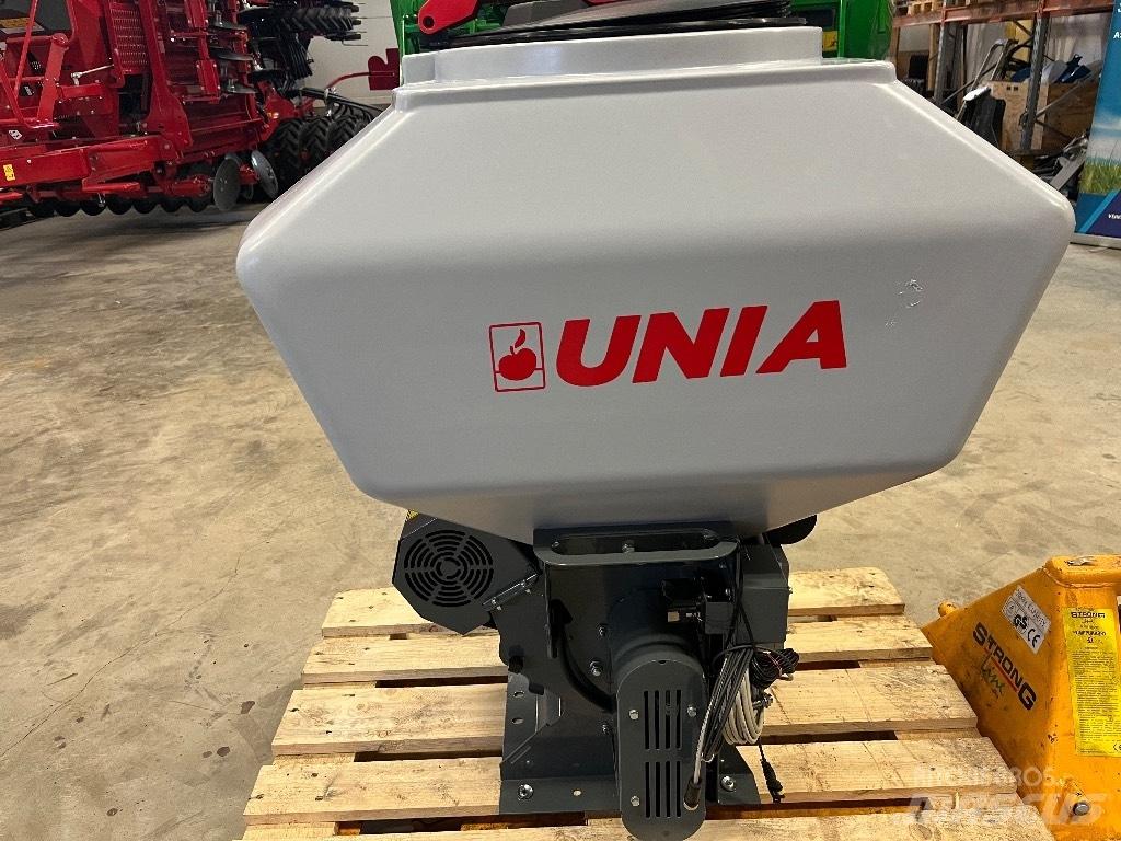 Unia FP 250 Mechanické secí stroje