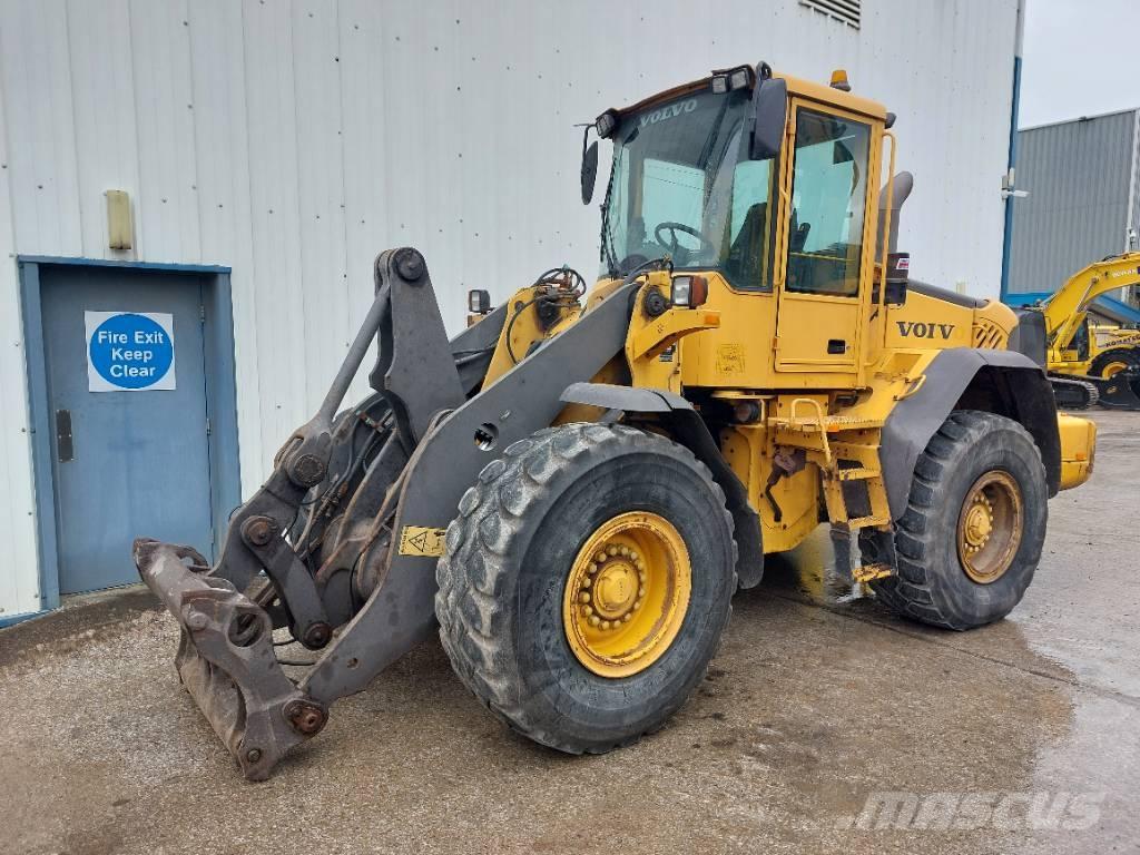 Volvo L90E Kolové nakladače
