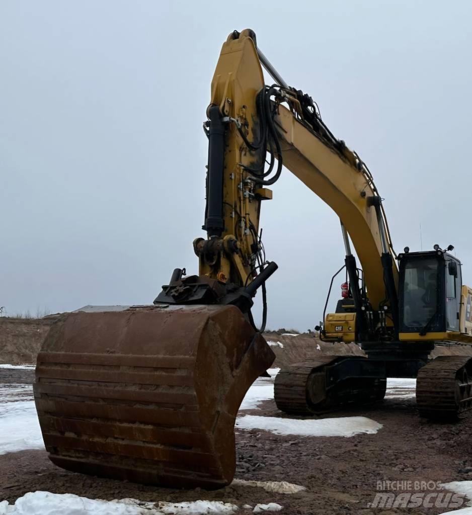CAT 340 Pásová rýpadla