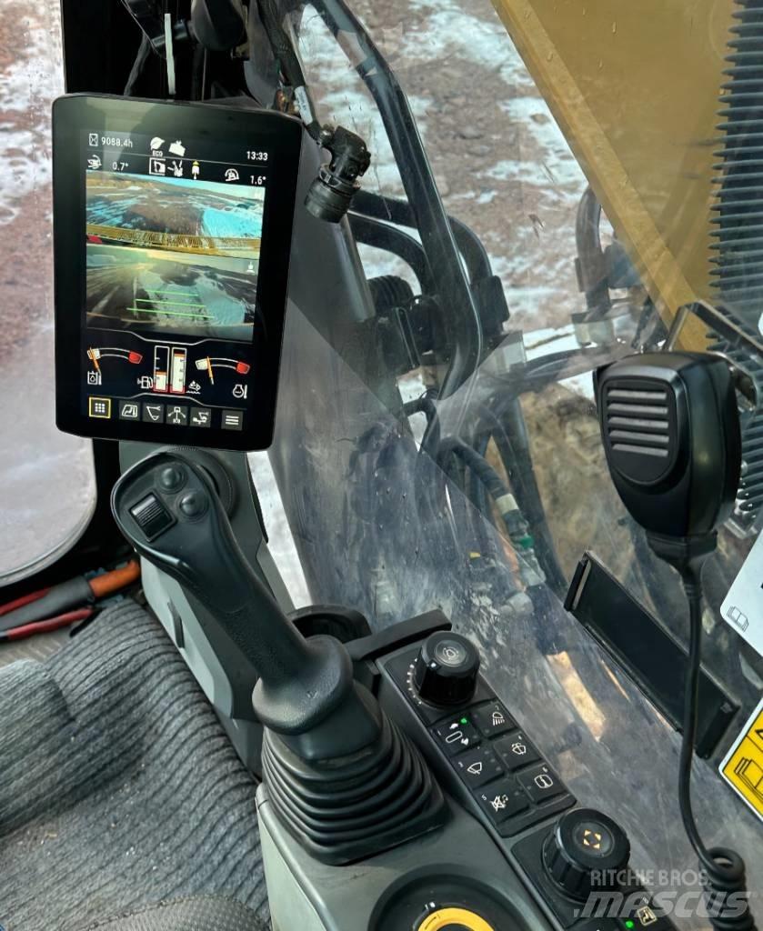 CAT 340 Pásová rýpadla