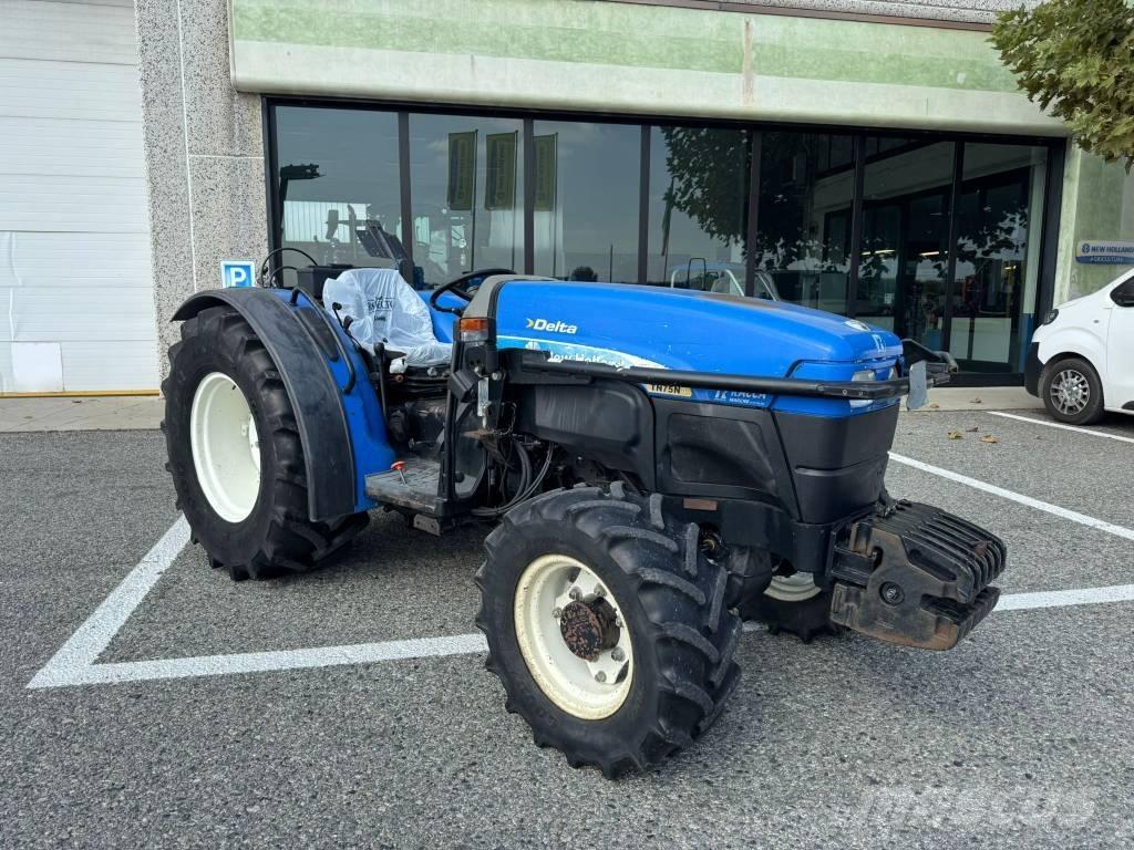 New Holland TN75 NA Traktory