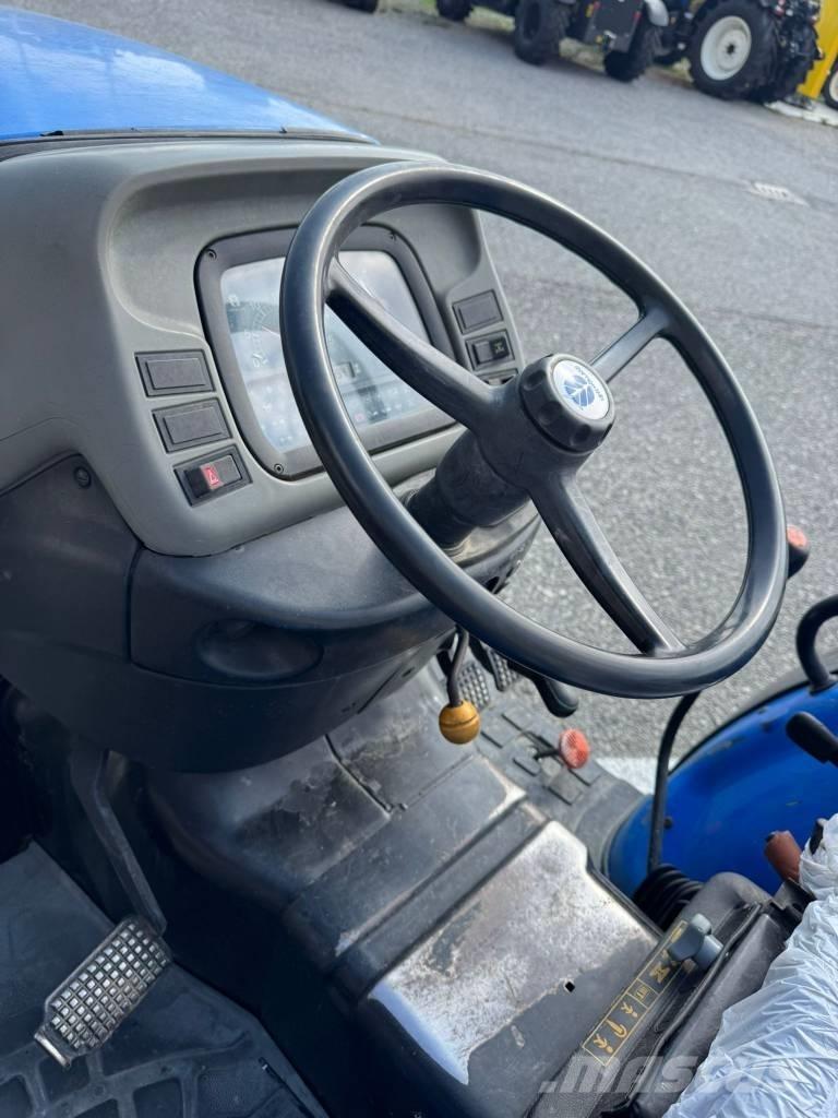 New Holland TN75 NA Traktory