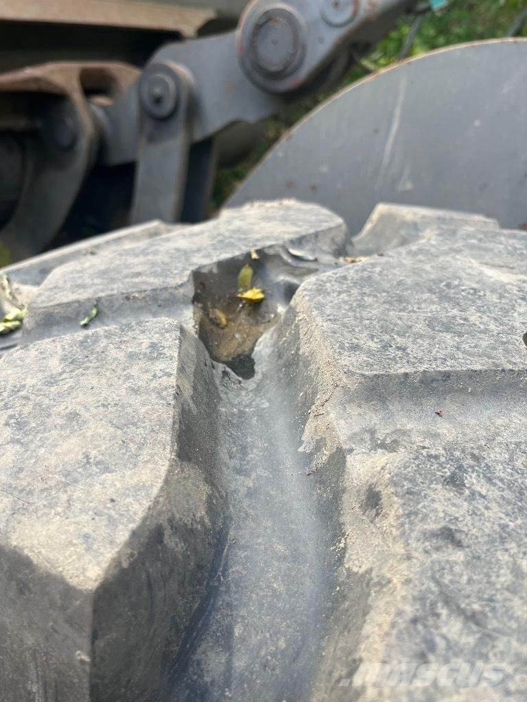 Volvo 110H Kolové nakladače