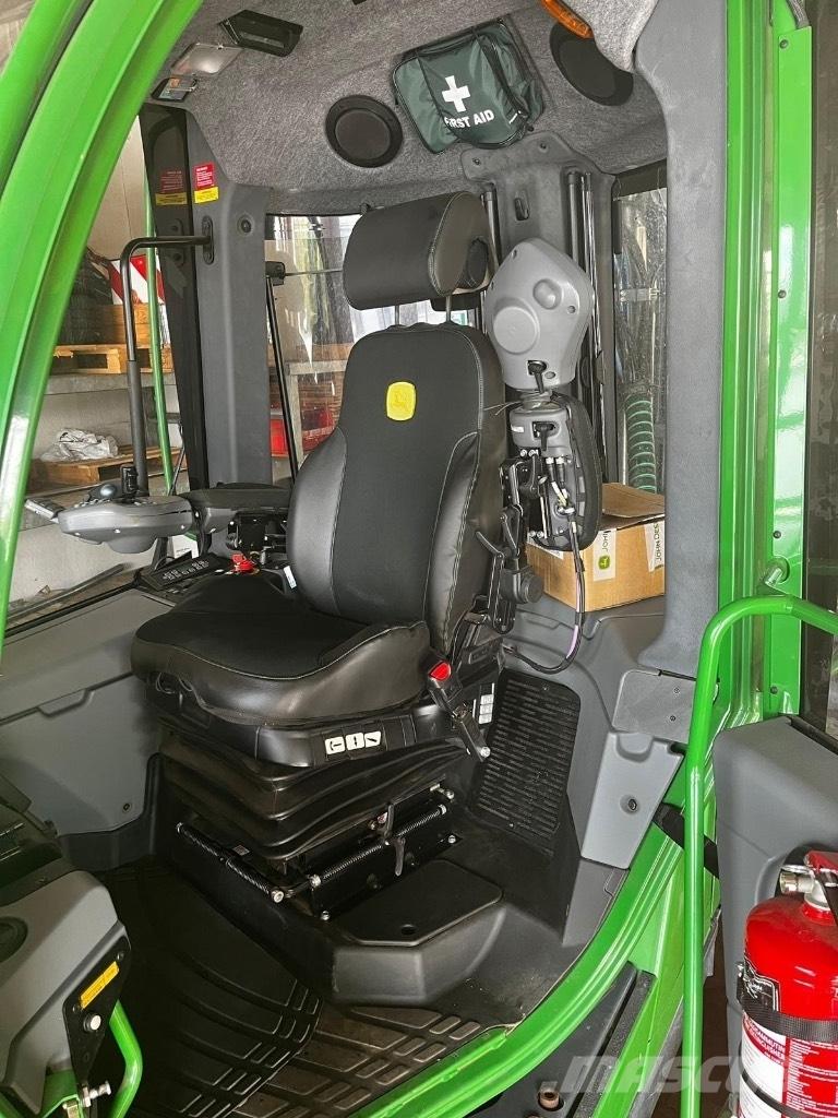 John Deere 1910G Vyvážecí traktory