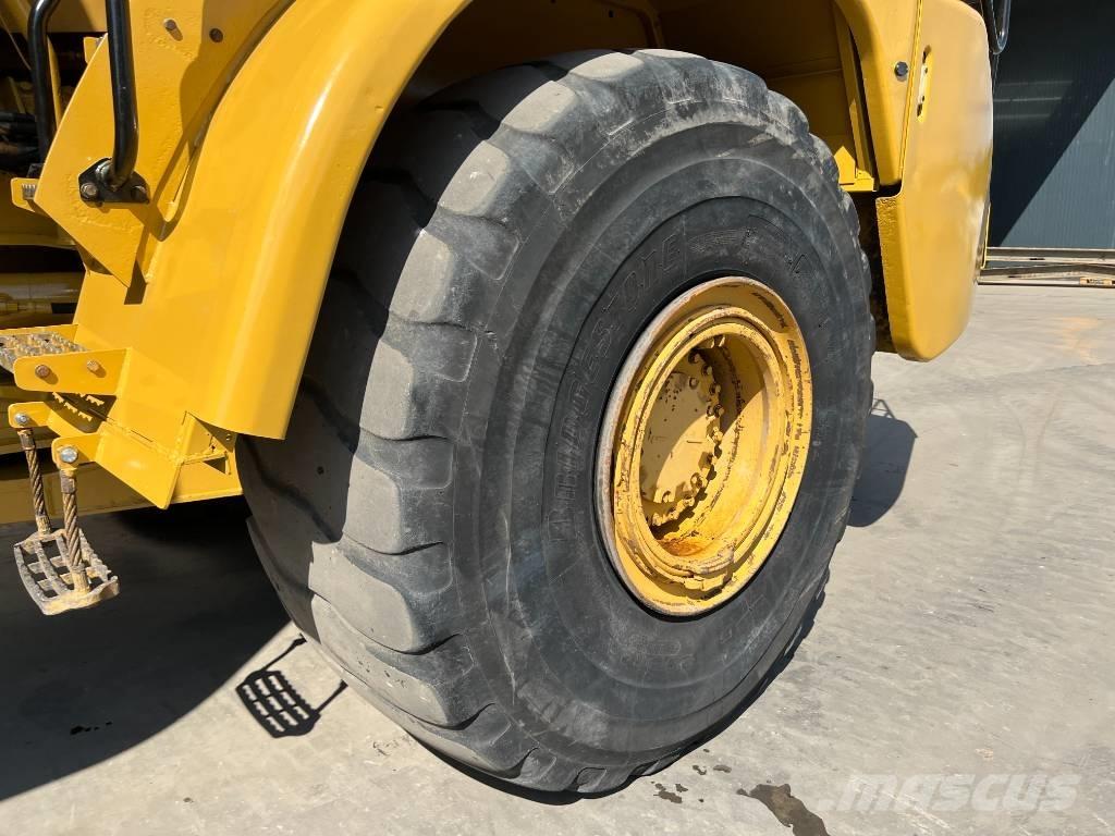 CAT 740 Water Truck Cisterny na vodu