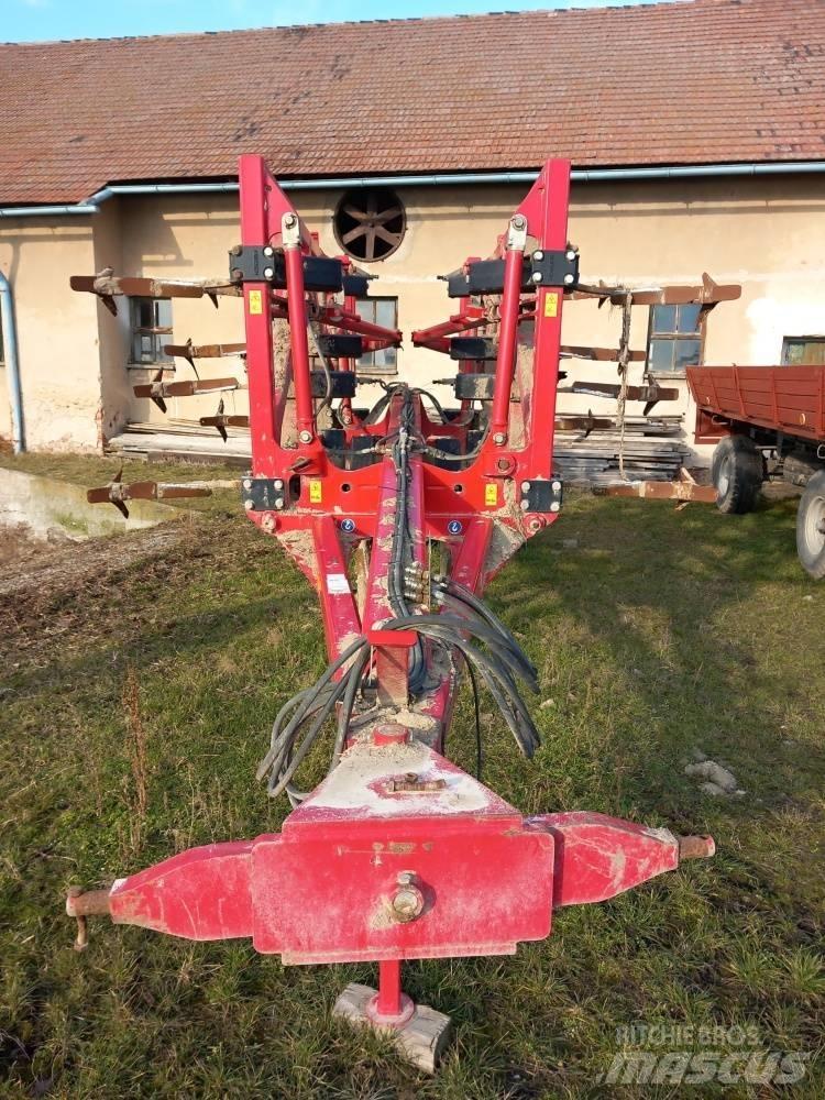 Horsch Tiger 4 AS Hloubkové kypřiče