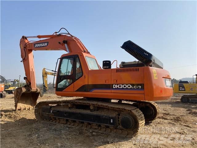 Doosan DH300 Pásová rýpadla