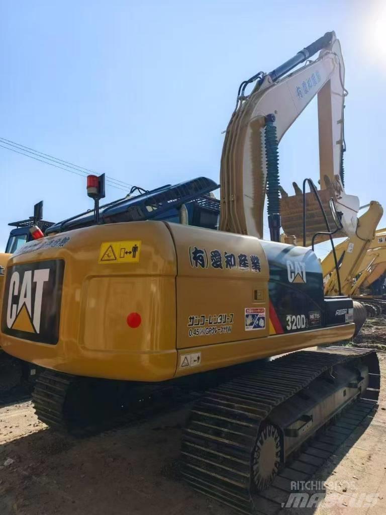 CAT 320 D Pásová rýpadla