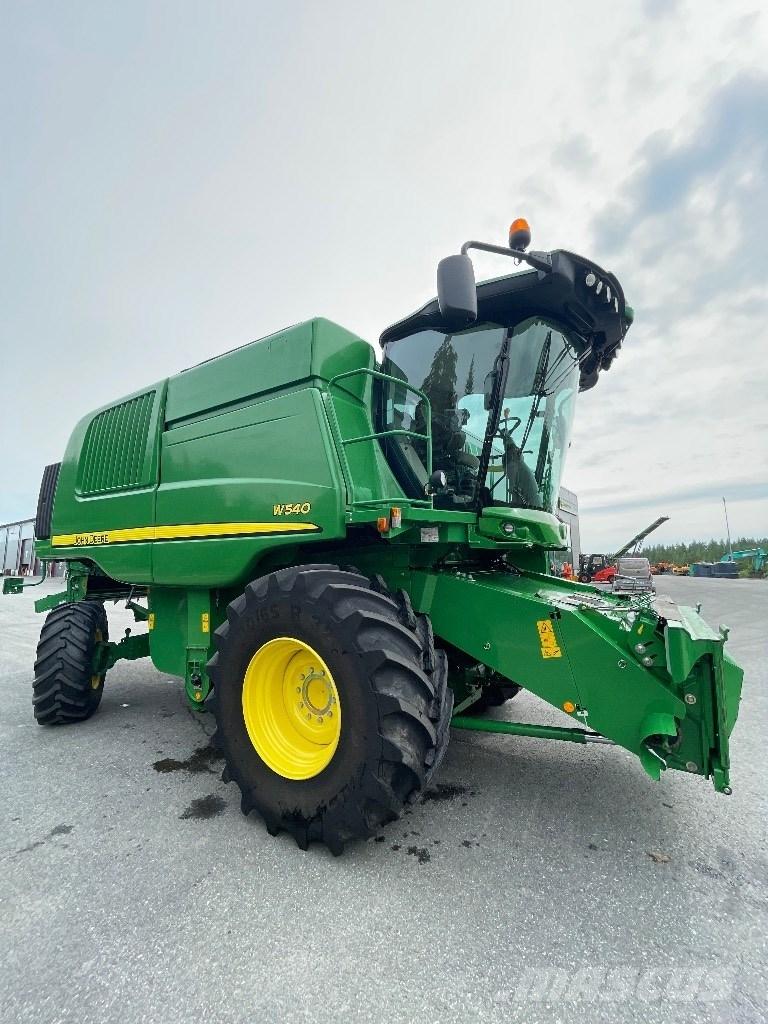 John Deere W 540 Sklízecí mlátičky