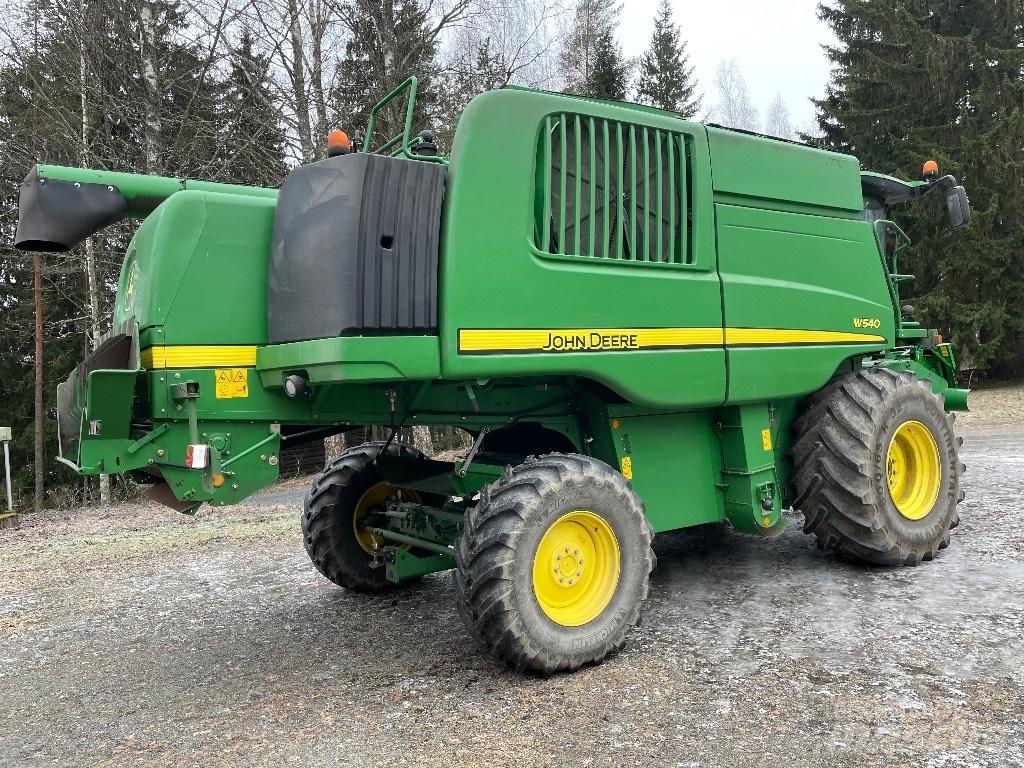 John Deere W 540 Sklízecí mlátičky