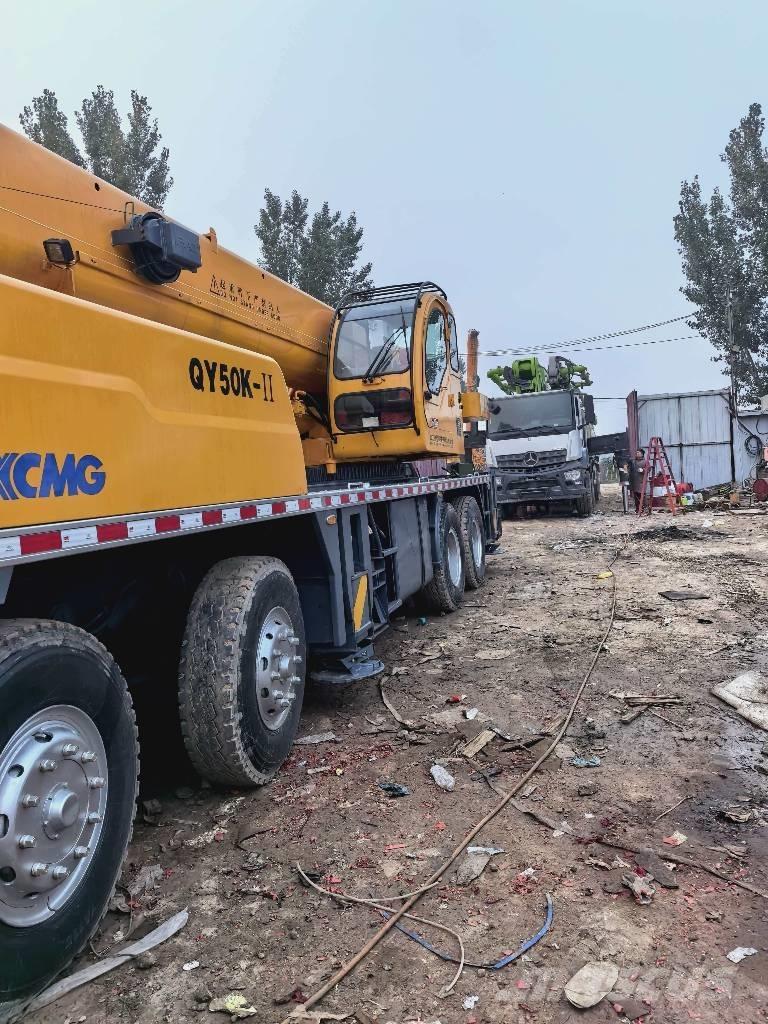 XCMG 50K Univerzální terénní jeřáby