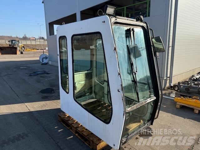 Liebherr SERIA B CAB Kabiny a interiér