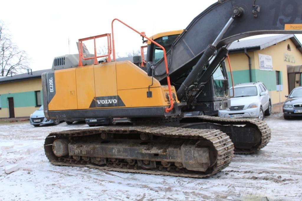 Volvo EC 220 E Pásová rýpadla