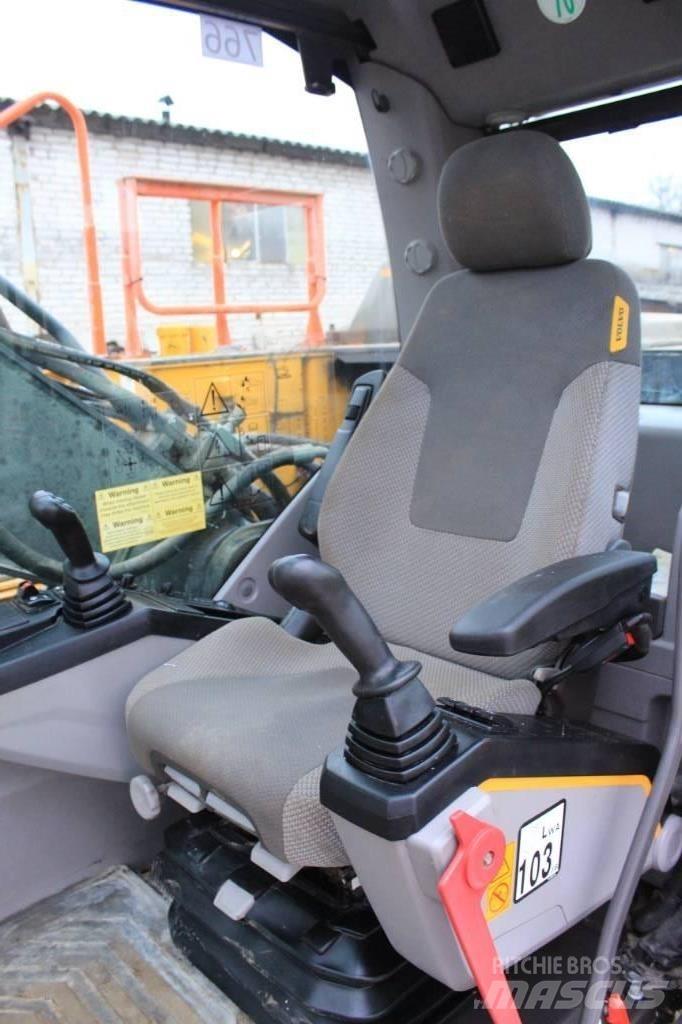 Volvo EC 220 E Pásová rýpadla