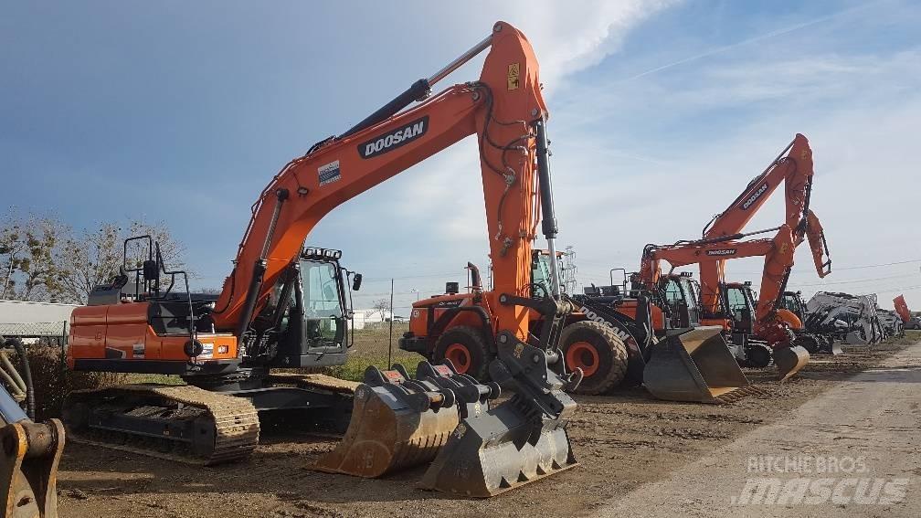 Doosan DX 225 Pásová rýpadla