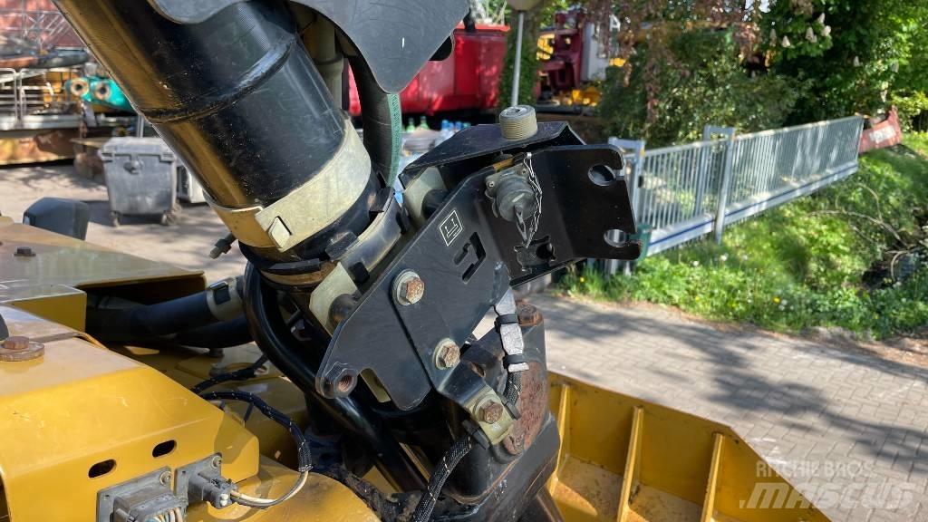 CAT D 6 D LGP Pásové dozery