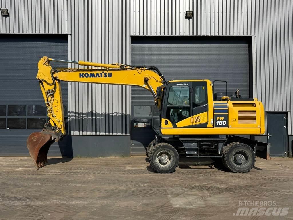 Komatsu PW180-11 Kolová rýpadla