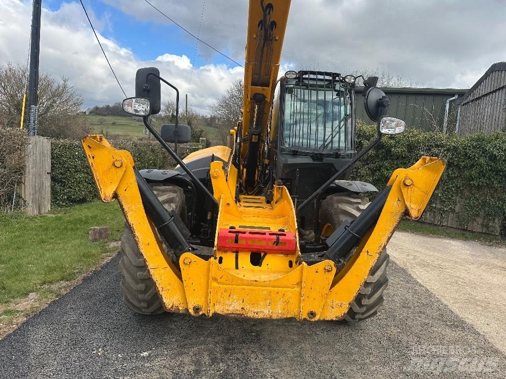 JCB 540-170 Teleskopické manipulátory