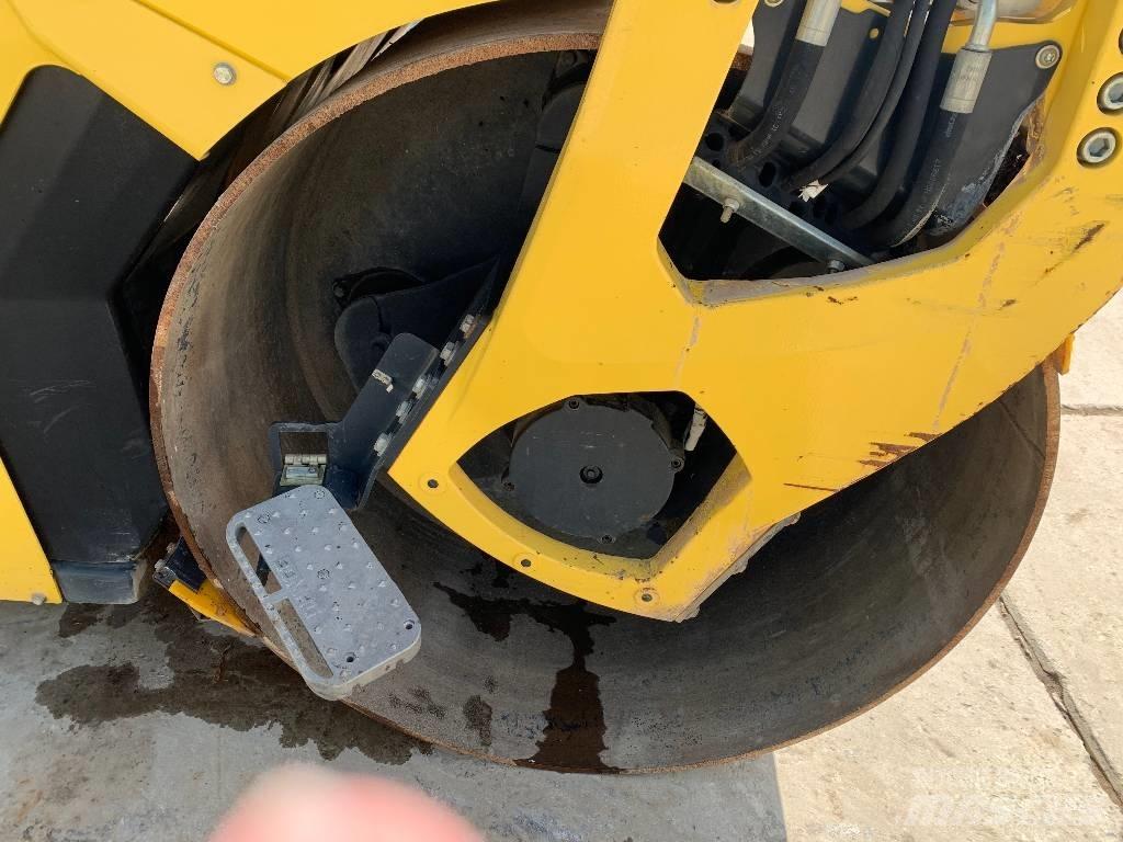 Bomag BW 161 ADO-5 Tandemové válce