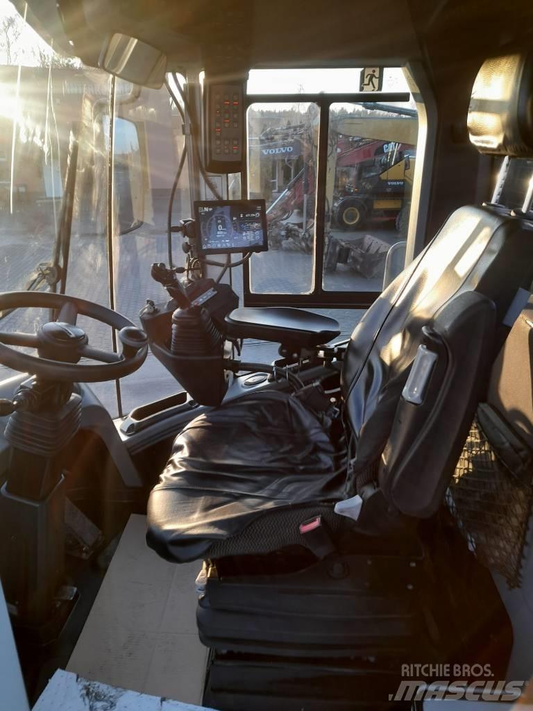 Liebherr L 550 Kolové nakladače