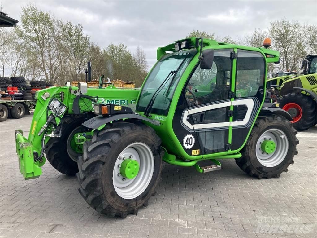 Merlo TF 33.7 Teleskopické manipulátory