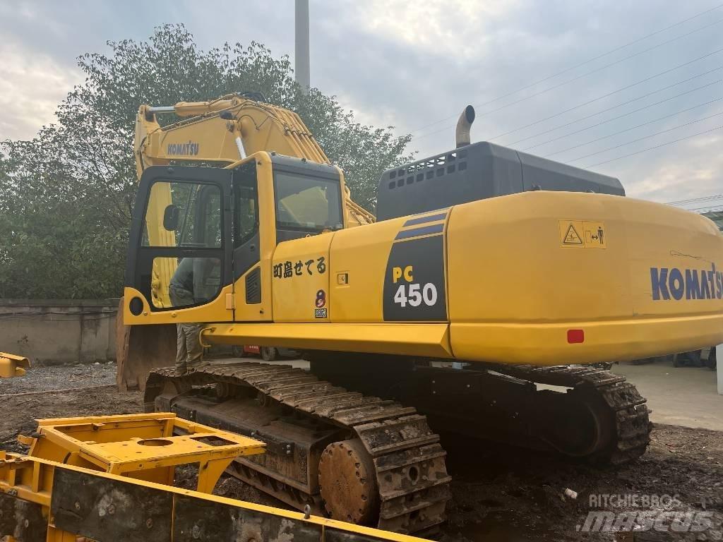 Komatsu PC450-8 Pásová rýpadla