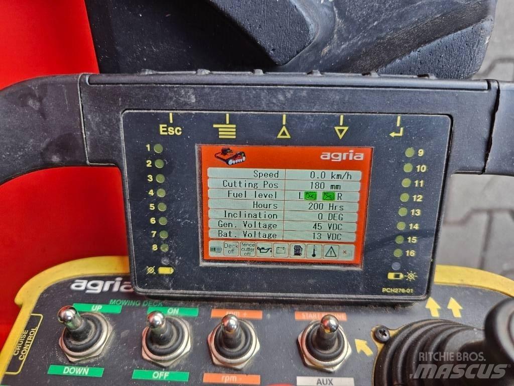 Agria 9600-112 Sekačky namontované a tažené